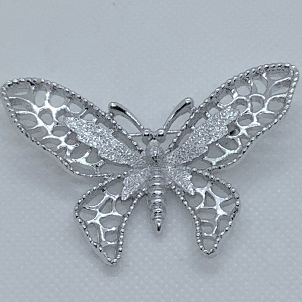 Signed Sarah Coventry Silver Tone Vintage Butterfly Brooch